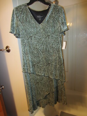 NWT women's short sleeved dress Connected Apparel Size 12 RETAIL 58.00
