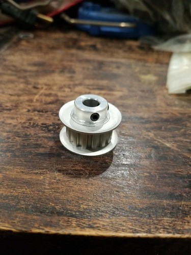 TENNANT / NOBLES GENUINE  PARTS PULLEY PART # 230506, 15 TOOTH