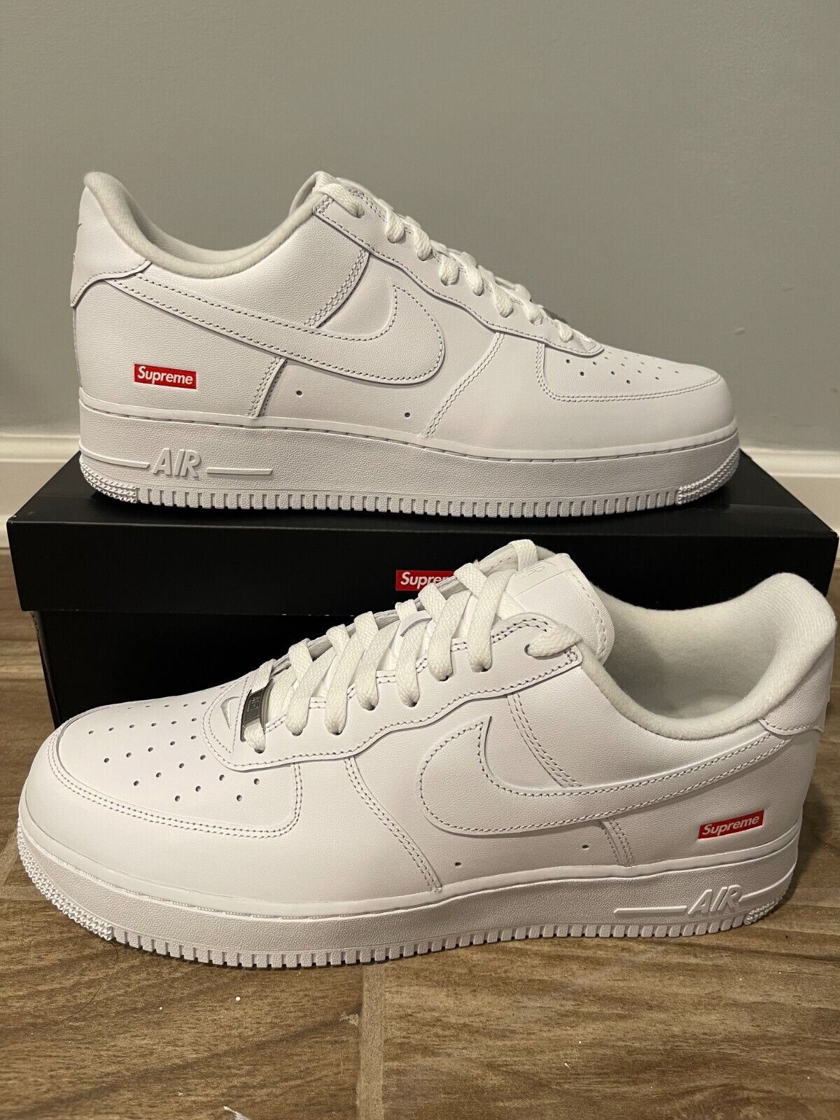 Nike Air Force 1 Low Supreme White - Size 12 / 13 (Damaged Nike Air Force 1 Low Supreme White - Size 12 / 13 (Damaged