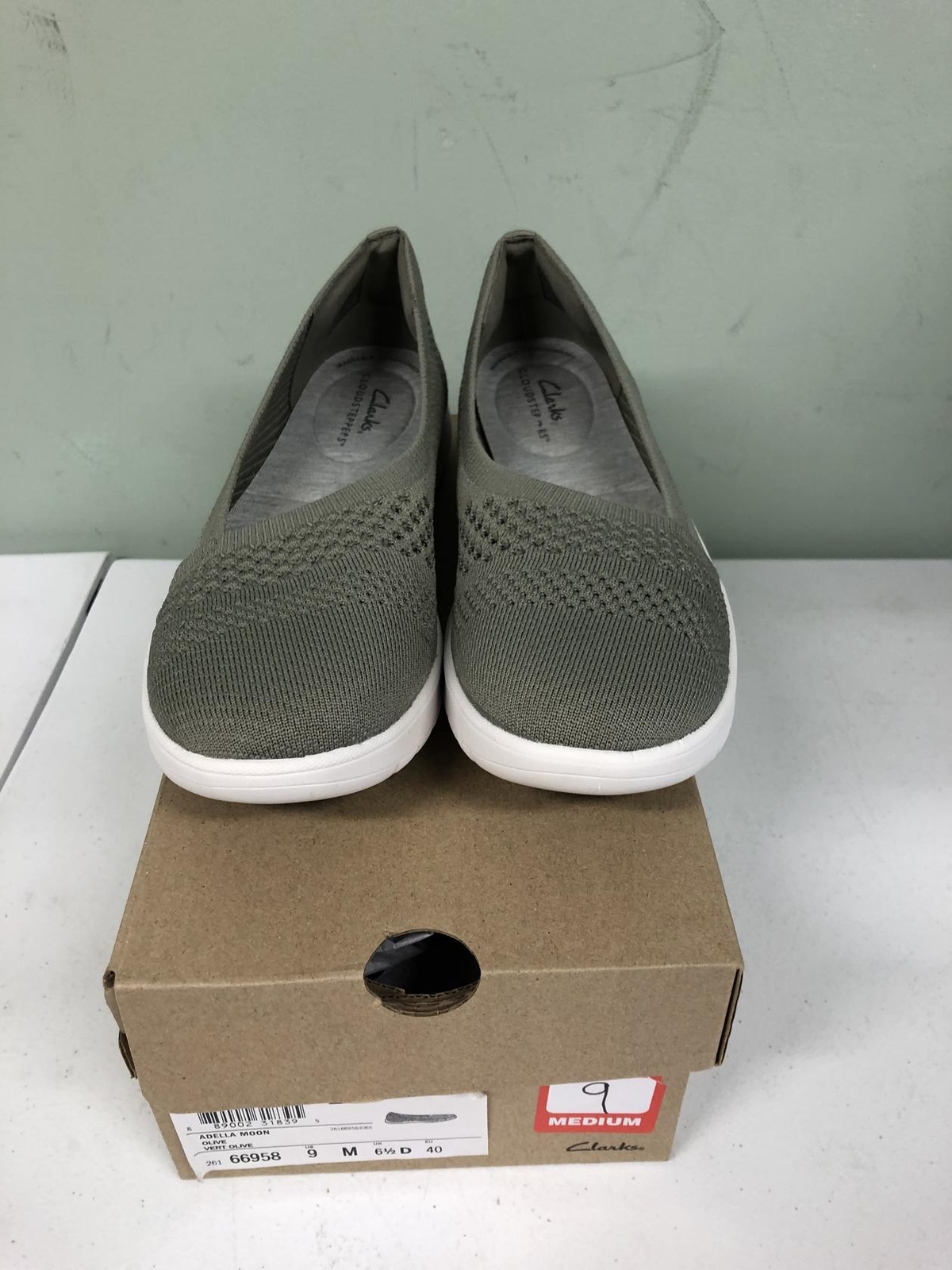 Clarks Women's Adella Moon Cloudsteppers Loafer 66958-261 Olive Knit Size 9M