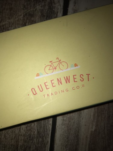 QUEENWEST TRADING CO Easter Chick in Egg GARLAND DECOR 6FT