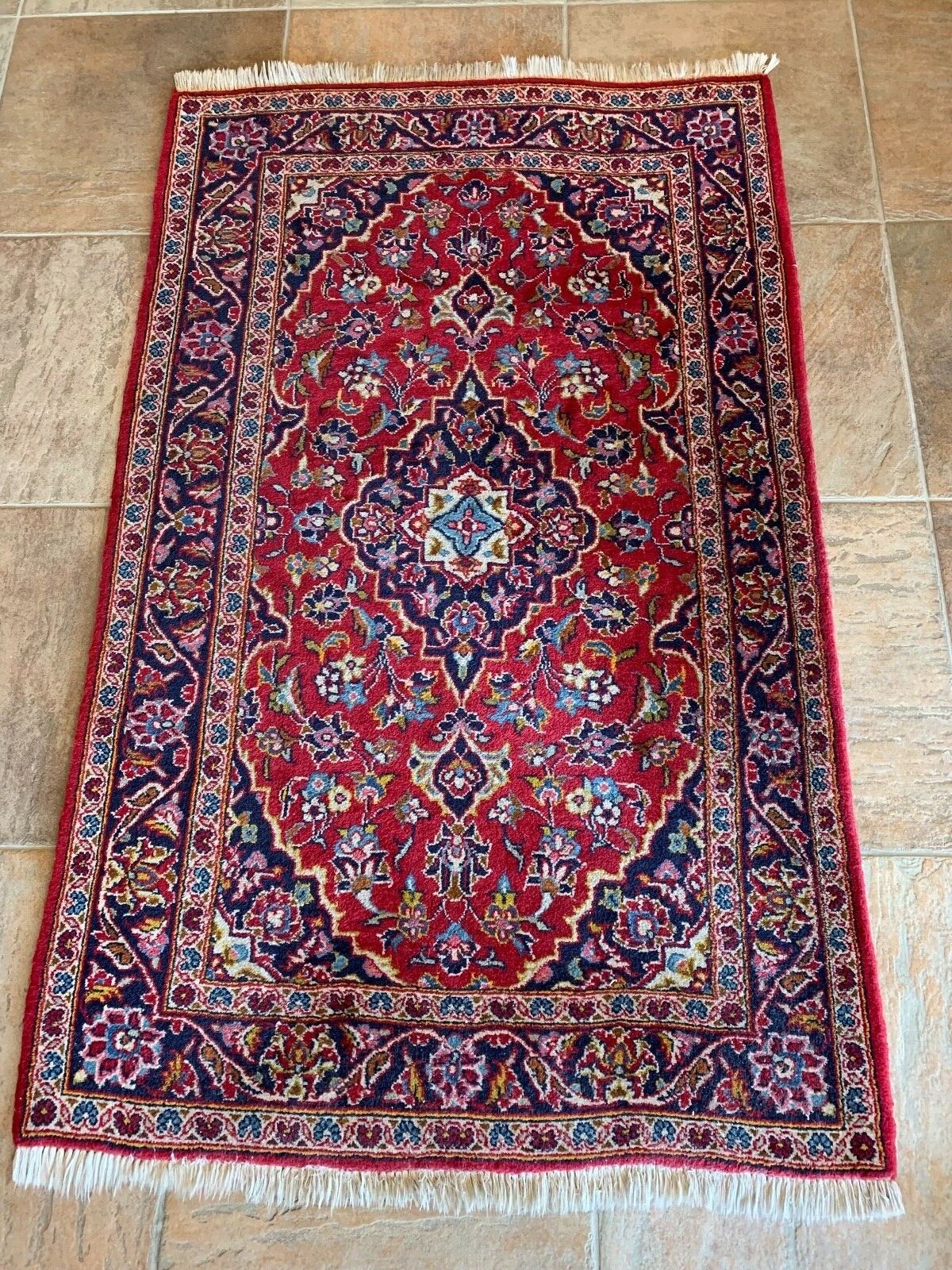 Handmade Oriental Fine Silk and Wool 3' 4