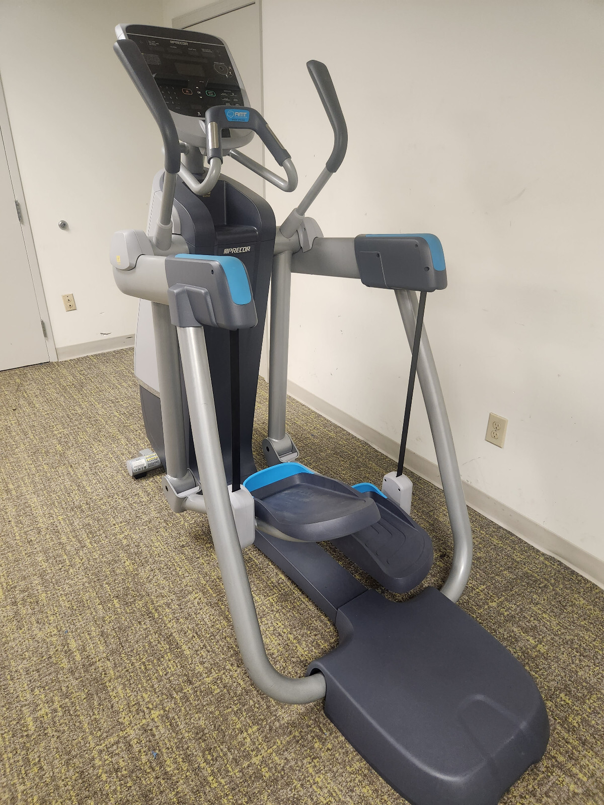 Precor AMT 12 Free Strider Elliptical