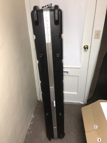 NEW SKB 1SKB-5820W ATA Piano Keyboard Case 88 Key Wheels & TSA Latches & Key