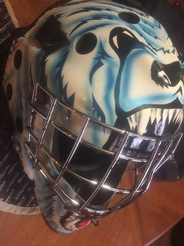 Koho Polar Bear Goalie Mask