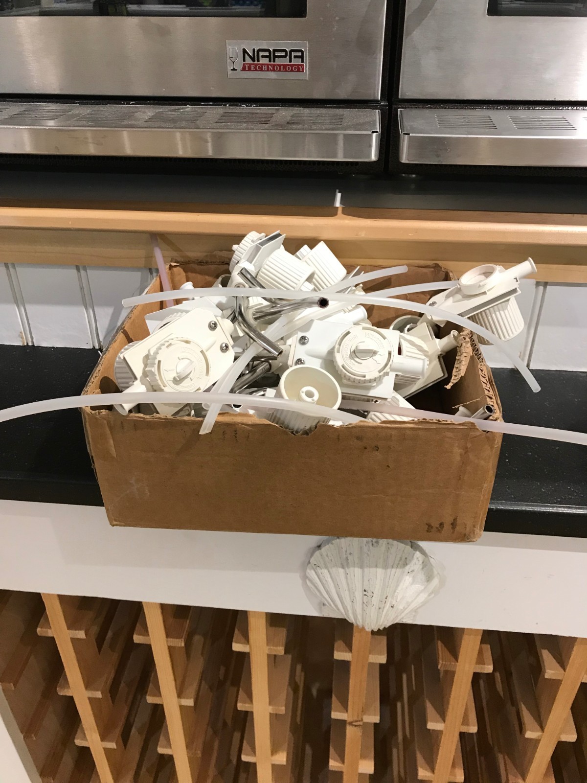 Napa Technology WS-MX WineStation 4 Bottle Wine Station Dispenser Used