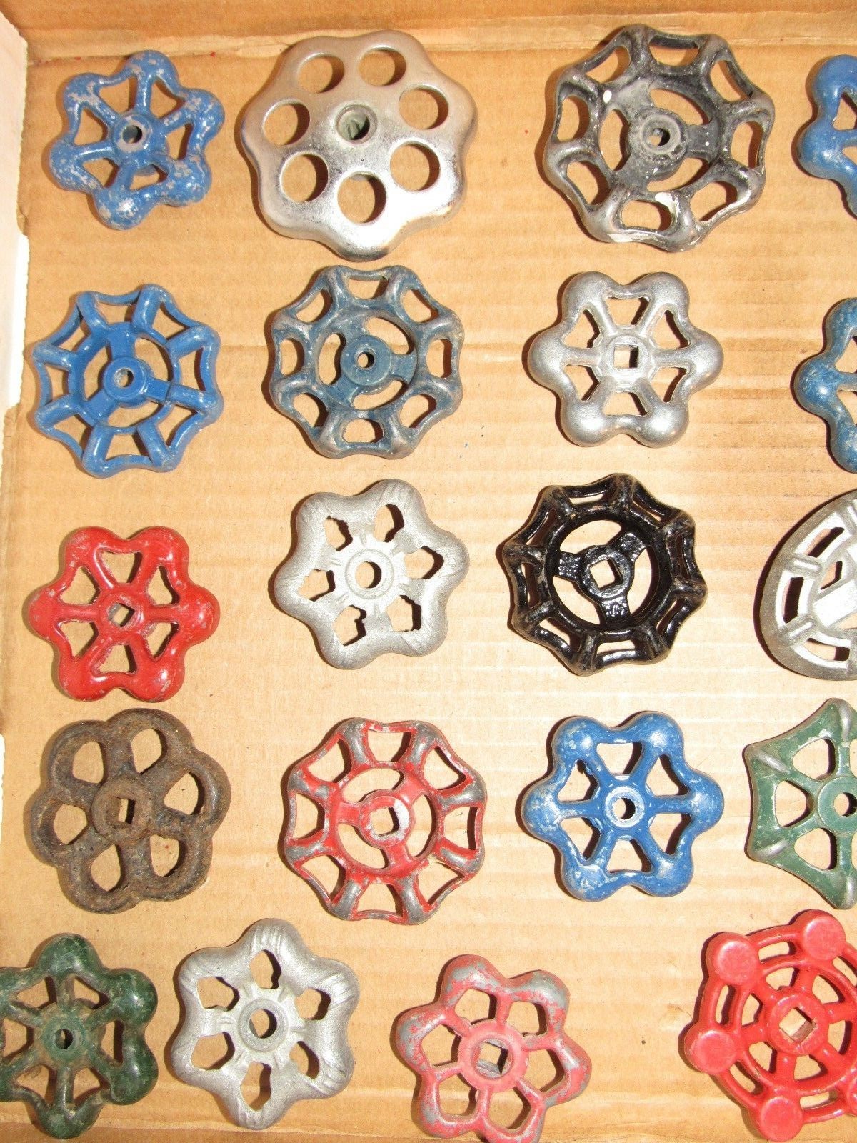 LOT OF 30 WATER VALVE FAUCET HANDLES VINTAGE INDUSTRIAL STEAMPUNK SALVAGE LOT 20