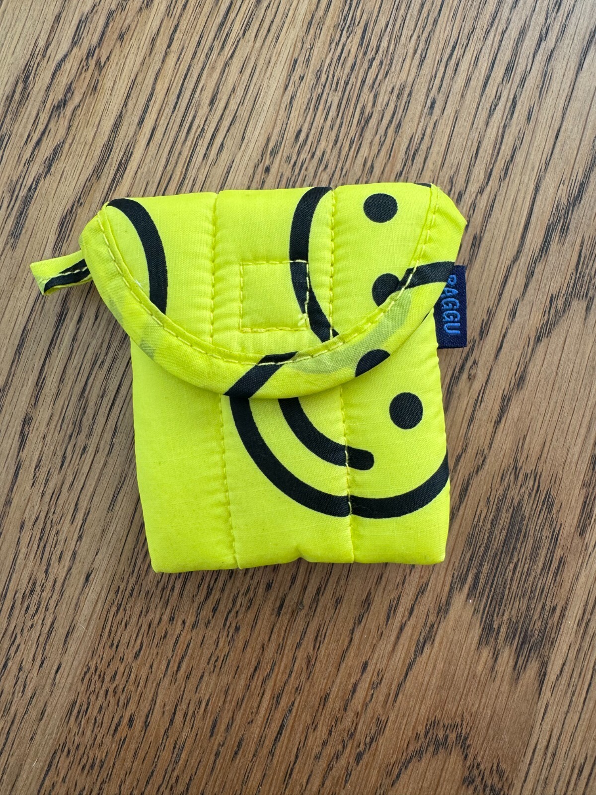 BAGGU Happy Face Smiley Puffy Airpods Sleeve Case Retired