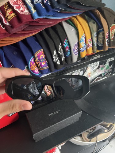 Pre-owned Prada Pr17ws 1ab5s049 Sunglasses In Gray