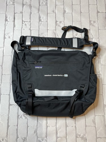 パタゴニア メッセンジャーバッグ Patagonia Half Mass Messenger Bag Laptop Shoulder Work