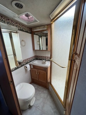 image 4 of interior