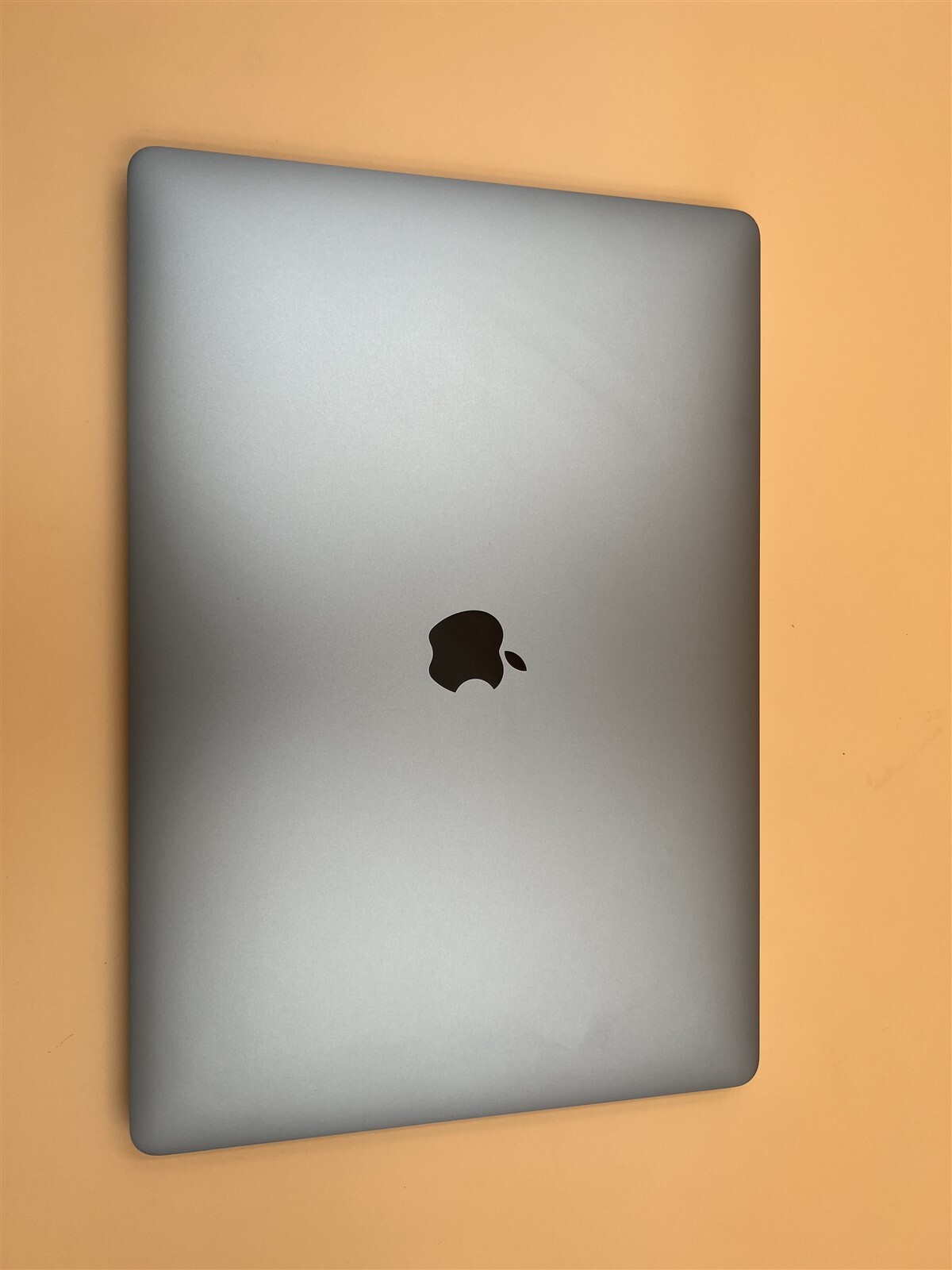 APPLE MACBOOK PRO 16