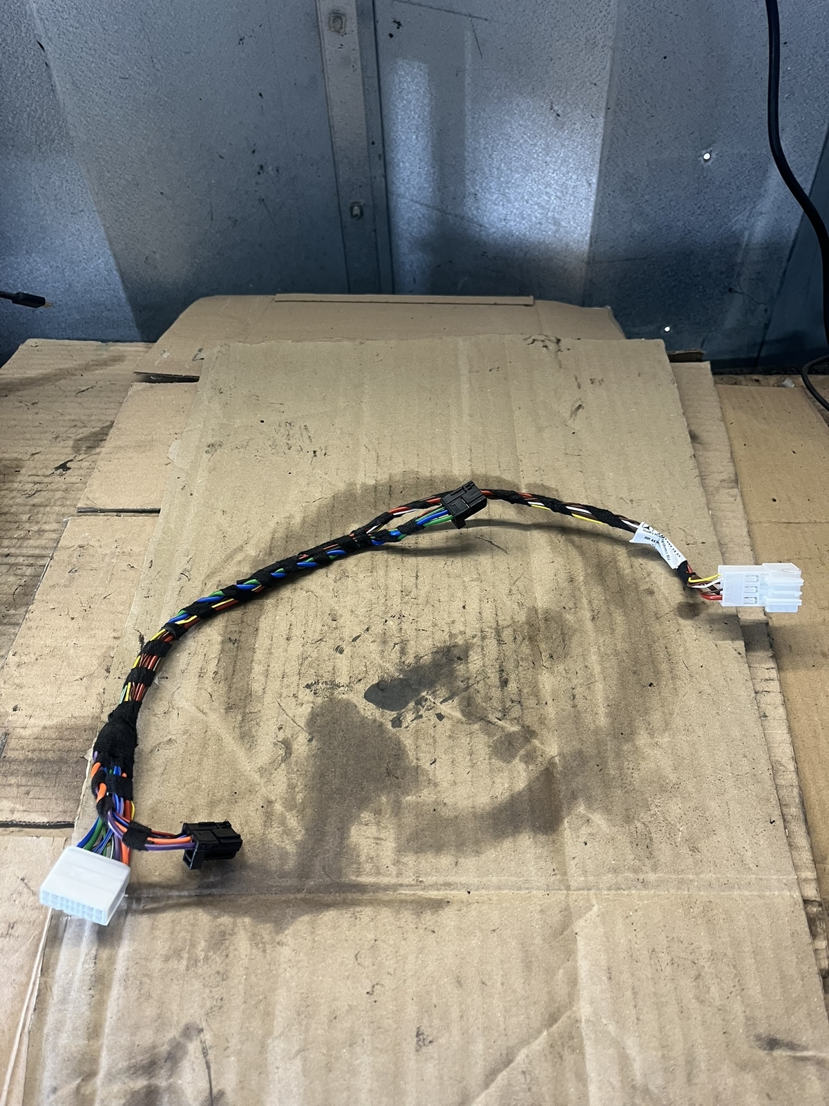 Mercedes-Benz W447 - Sunroof Control Module Cable Wire A1679003226 A1779011000