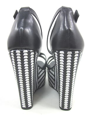 Pre-owned Pour La Victoire , Bonita Wedge Sandal, Womens, Black, Us 8m, Euro 38, In Box