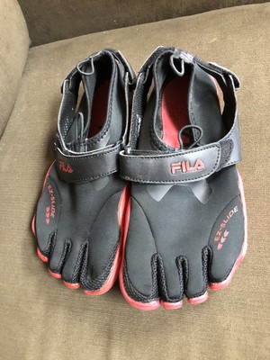 fila skele toes water shoes