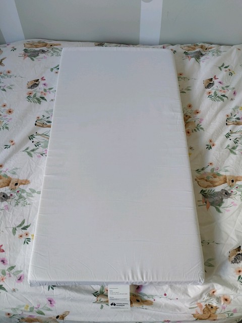 kangaroo bassinet mattress