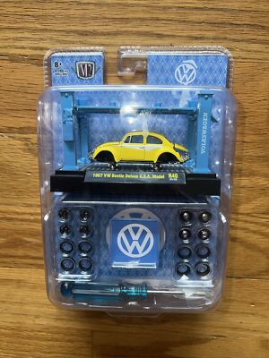 M2 Machines 1967 VW Beetle Deluxe USA Model Kit R40 21-13 Volkswagen 24hr Kit