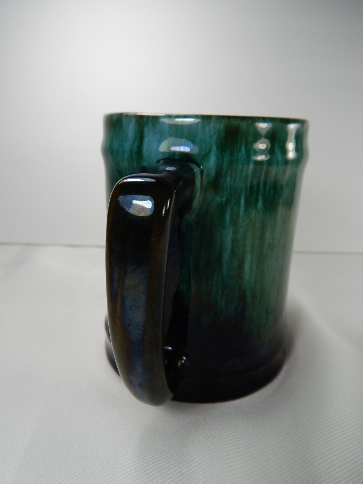 Large Blue Mountain Pottery Vintage Mug Tankard. 18oz