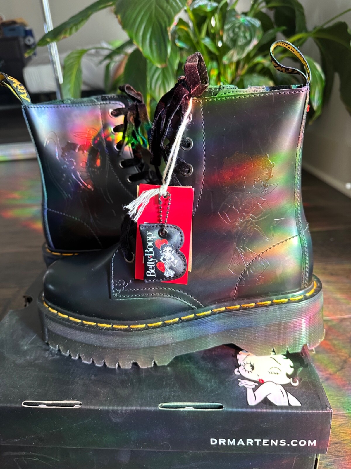 betty boop rare doc martens boots jadon platform zipper betty boop rare doc martens boots jadon platform zipper