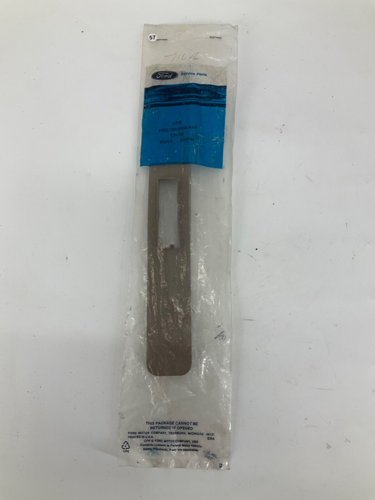 OEM Ford F65Z-15602B90-AAE Cover 1997-1999 Ford F65Z15602B90AAE NOS