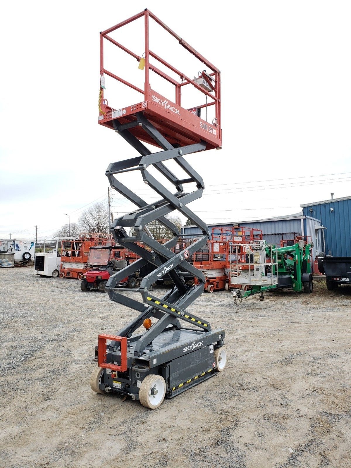 2017 Skyjack SJ3219 Scissor Lift JLG/Genie -- Only 30 Hours
