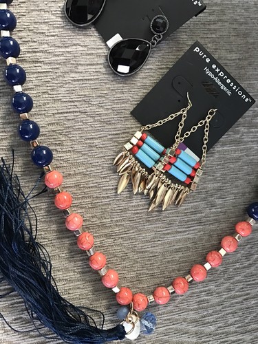 Mixed Jewelry Lot Earrings And Necklace (14) USA Seller New Free Shipping