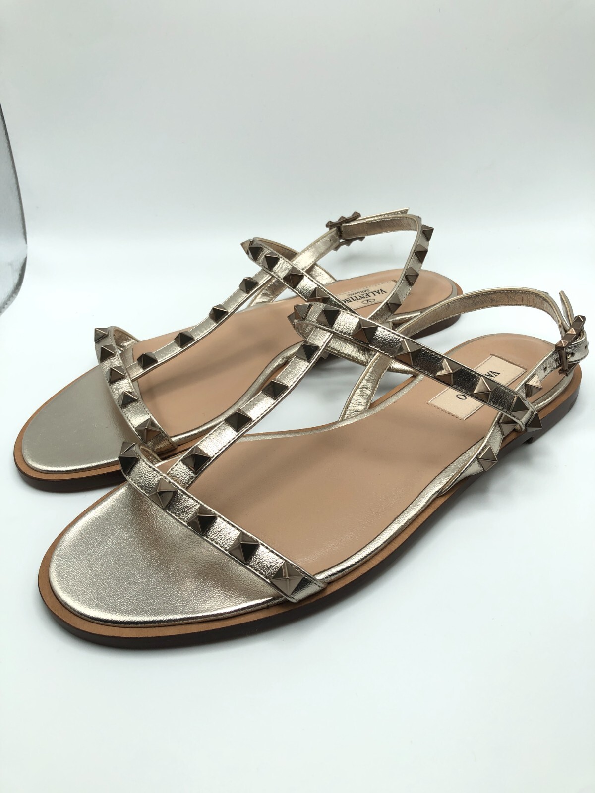 VALENTINO GARAVANI スタッズミュール ベージュ Valentino Garavani ロックスタッズ ウィスピー 60mm レザー