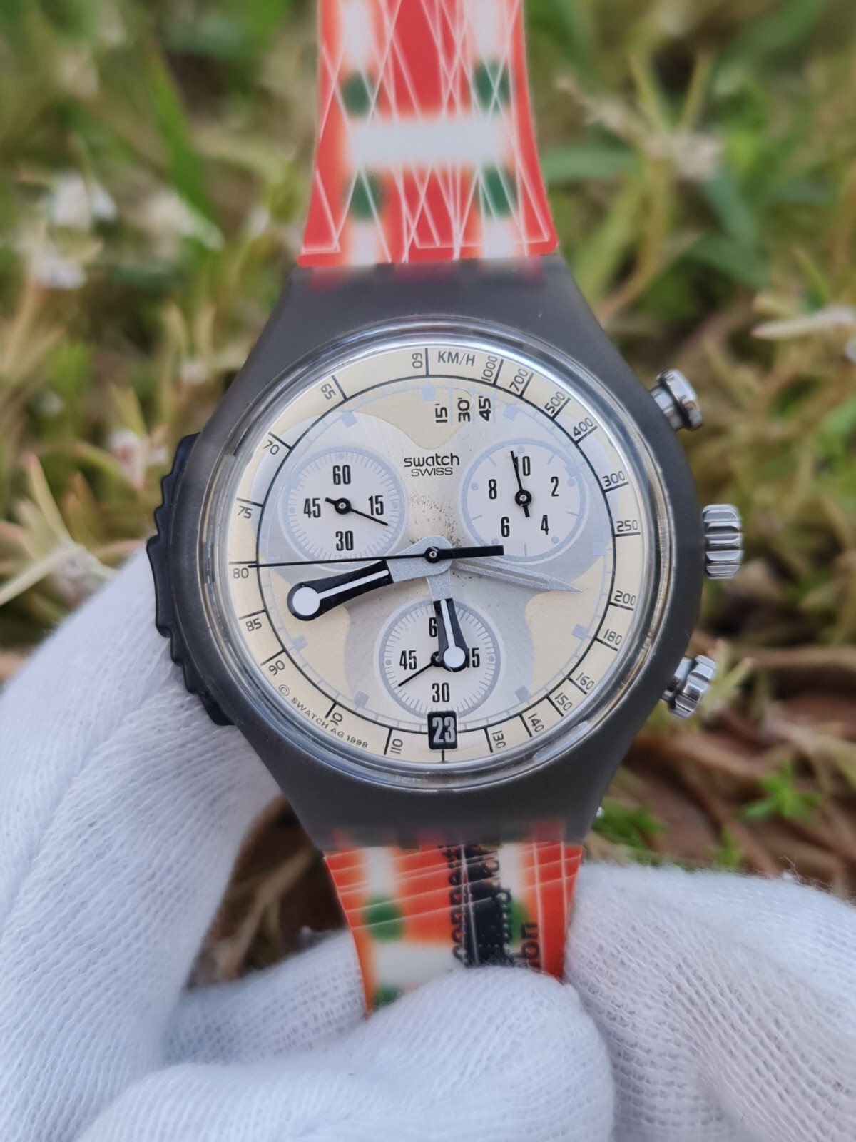 未使用 SWATCH CHRONO Swatch SUSJ404 Neon Wave Multicoloured Chronograph Watch