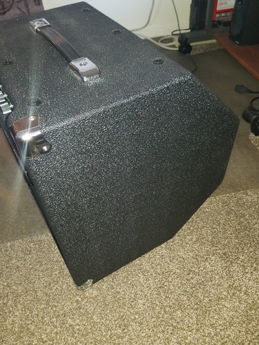 Ibanez SRT805DX, Hartke KB12, Zoom B3 + Extras