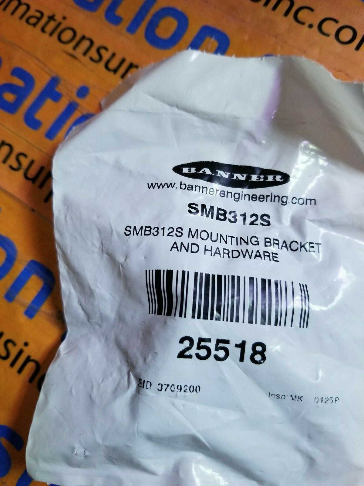 LOT OF 4 BANNER SMB312S MOUNTING BRACKET AND HARDWARE P/N 25518 NEW!!