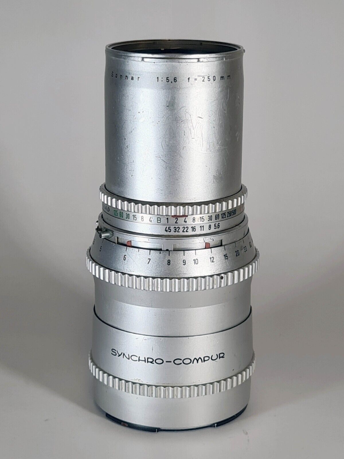 Hasselblad Synchro Compur 250 mm, f/5.6 Zeiss Sonnar Lens Hasselblad Synchro Compur 250 mm, f/5.6 Zeiss Sonnar Lens