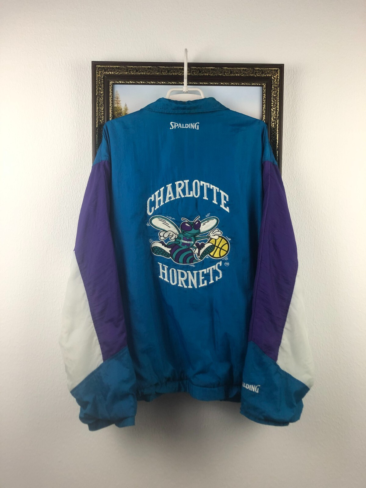 Vintage 90's Charlotte Hornets NBA Spalding Jacket Blue Mens