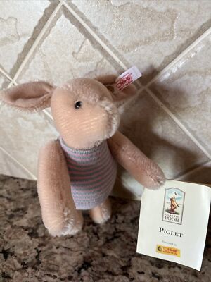 2002 Steiff Classic Collection Piglet EAN 680021 #1165 /5000