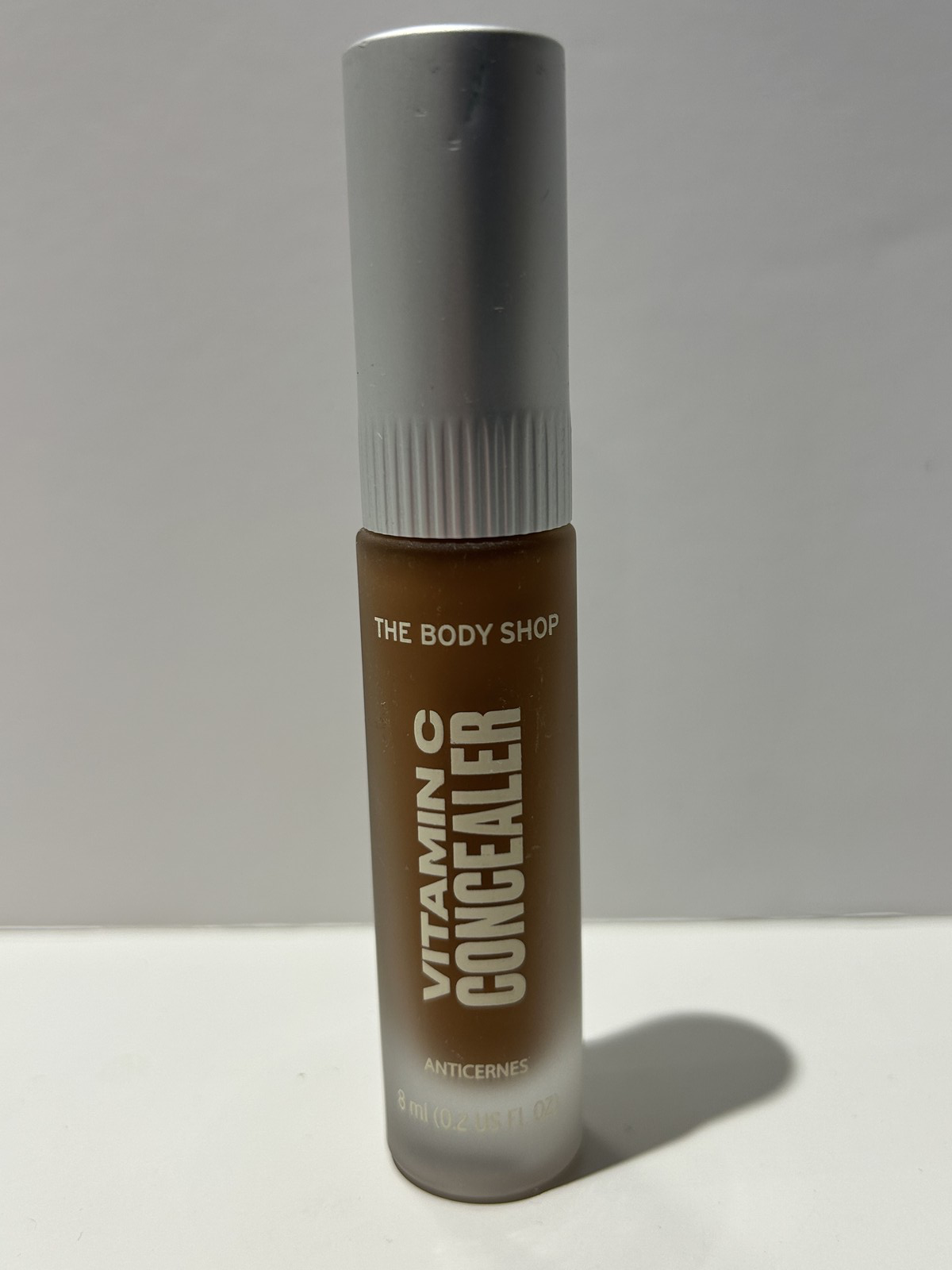 The Body Shop Vitamin C Concealer Deep 2W Brightening Concealer Discontinued