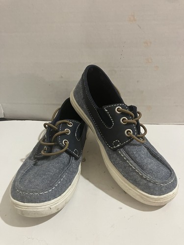 The Children's Place   Boys size 1 NAVY Chambray Boat Shoes