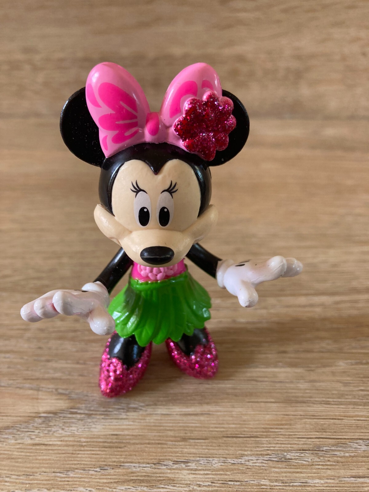 Disney Minnie Couture ぬいぐるみ　マフラー付き　新品未使用 Amazon.com: Disney Junior Minnie Mouse Glitter and Glam Pet
