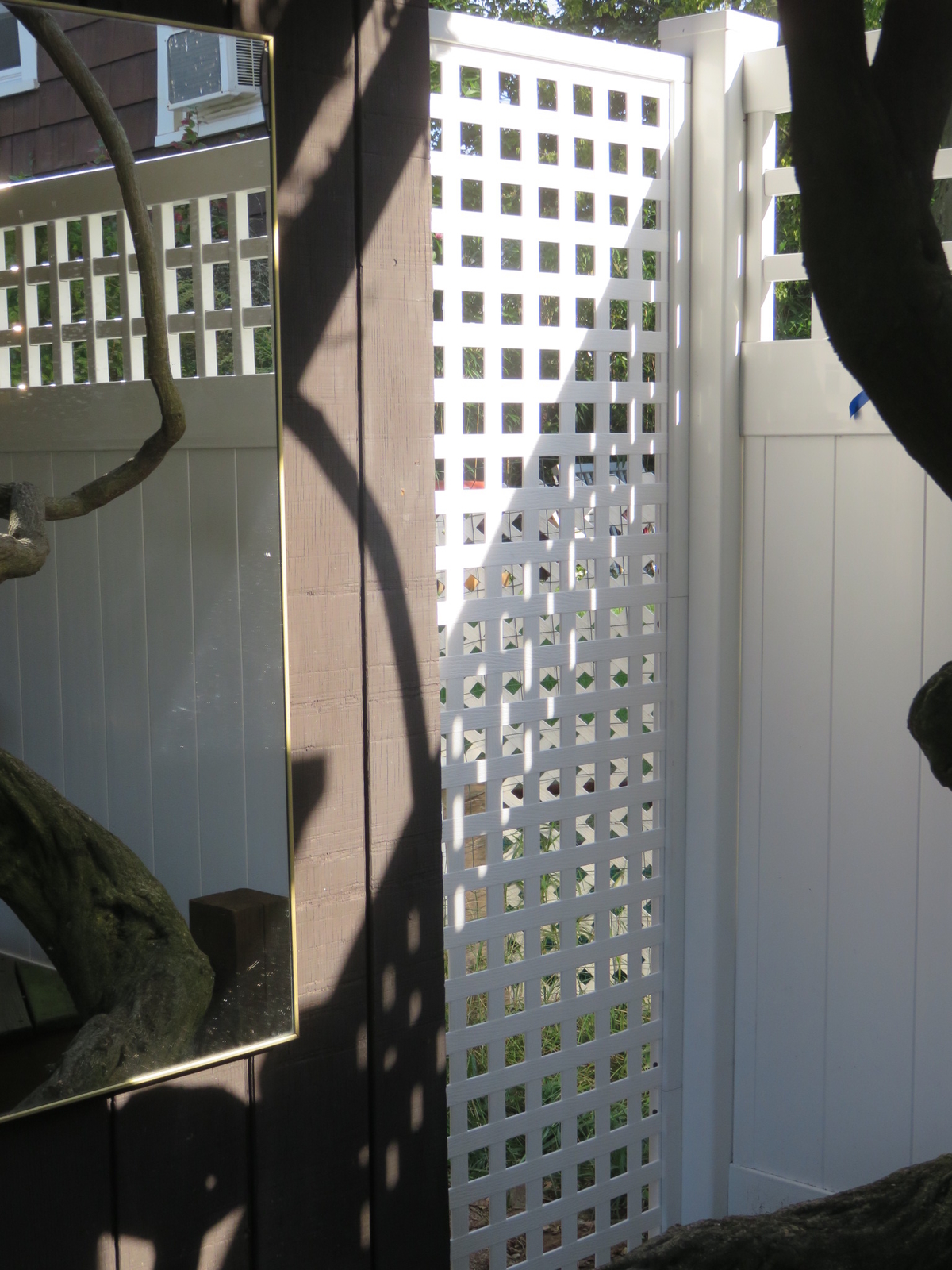 VERANDA White 4 ft x 8 ft Privacy Square Vinyl Lattice Framed Plastic