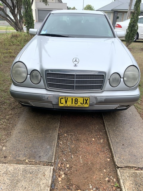 E240 мерседес 1999