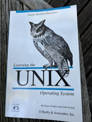 Learning the UNIX Operating System (Nutshell Handbooks)