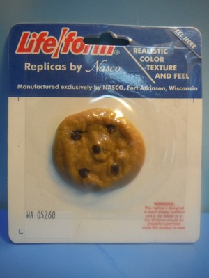 NASCO REALISTIC FAKE CHOCOLATE CHIP COOKIE WA5260 *NEW*