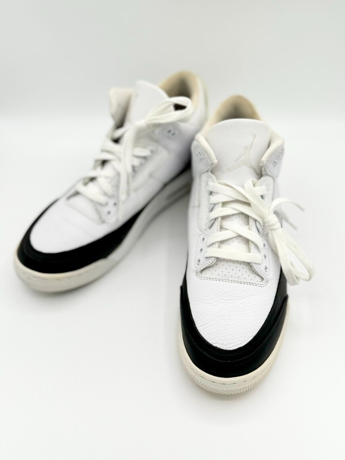 Size 10.5 - Jordan 3 Retro SP x Fragment Design Mid White Size 10.5 - Jordan 3 Retro SP x Fragment Design Mid White