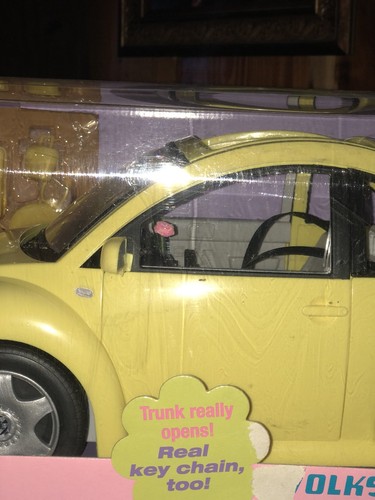 Yellow Barbie Volkswagen New Beetle Bug- Year 2000- Mattel - New In Box!