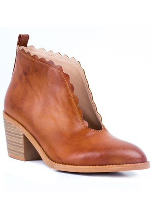 G.C. ОБУВЬ Женская коньячно-коричневая на каблуке V Maris Almond Slip On Boots Обувь 9