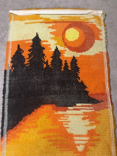 Vtg Mid Century Large Hooked Rug Wall Hanging 25 X 38 1/2” Orange Brown