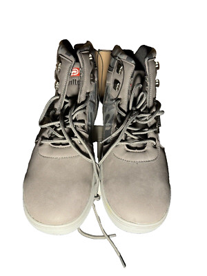 Marc Ecko Untld boots Size 9