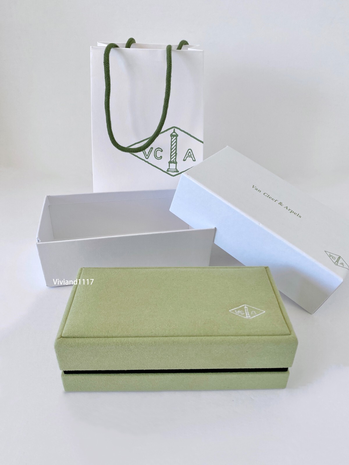 Van Cleef & Arpels ギフトボックス 3点セット $_57.PNG?set_id=880000500F