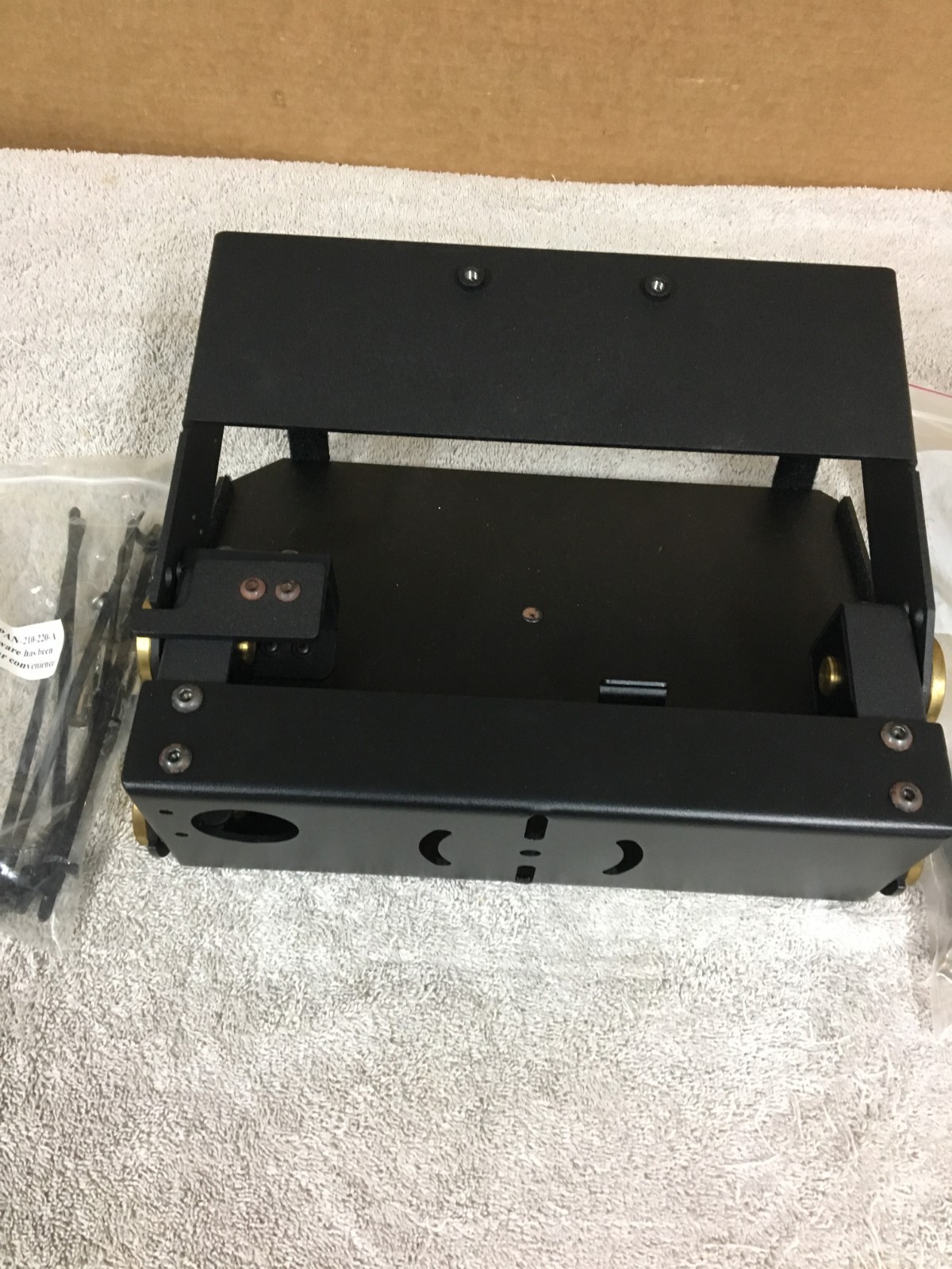 New Havis TAB18 Mount for CF18 TuffDock models or screen and keyboard