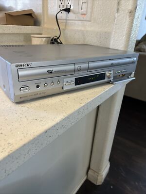 Sony SLV-D300P DVD VCR Combo Player VHS Hi-Fi Stereo w/ Analog TV Tuner