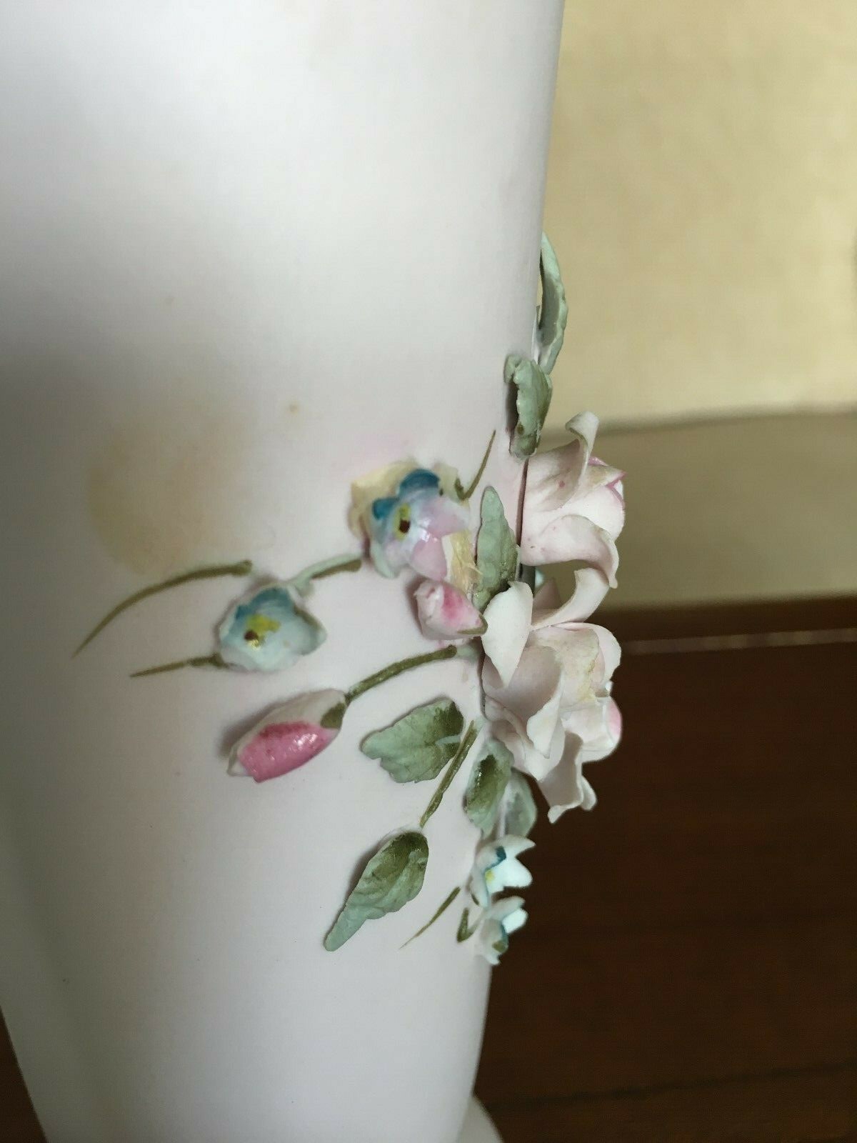 Lefton pink vase with raised roses