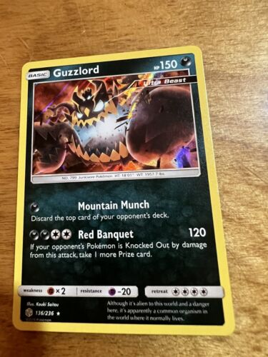 Guzzlord - 136/236 - Holo Rare - Sun & Moon Cosmic Eclipse Guzzlord - 136/236 - Holo Rare - Sun & Moon Cosmic Eclipse